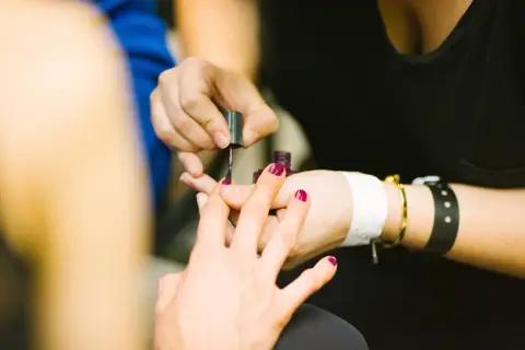 Nail colour, photo 3 (sample stock photo)