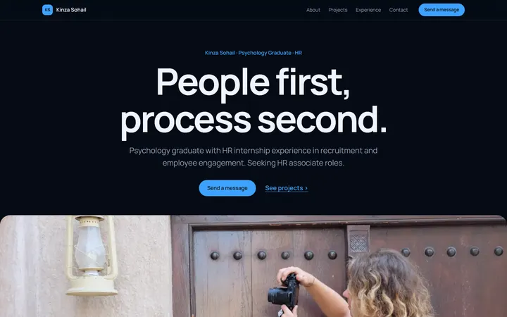 Home page of Kinza Sohail, a sample noir layout website