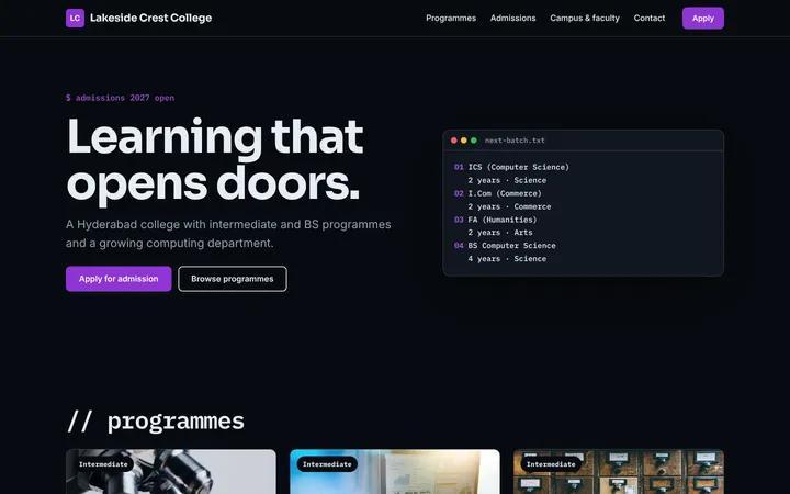 Home page of Lakeside Crest College, a sample bootcamp layout website